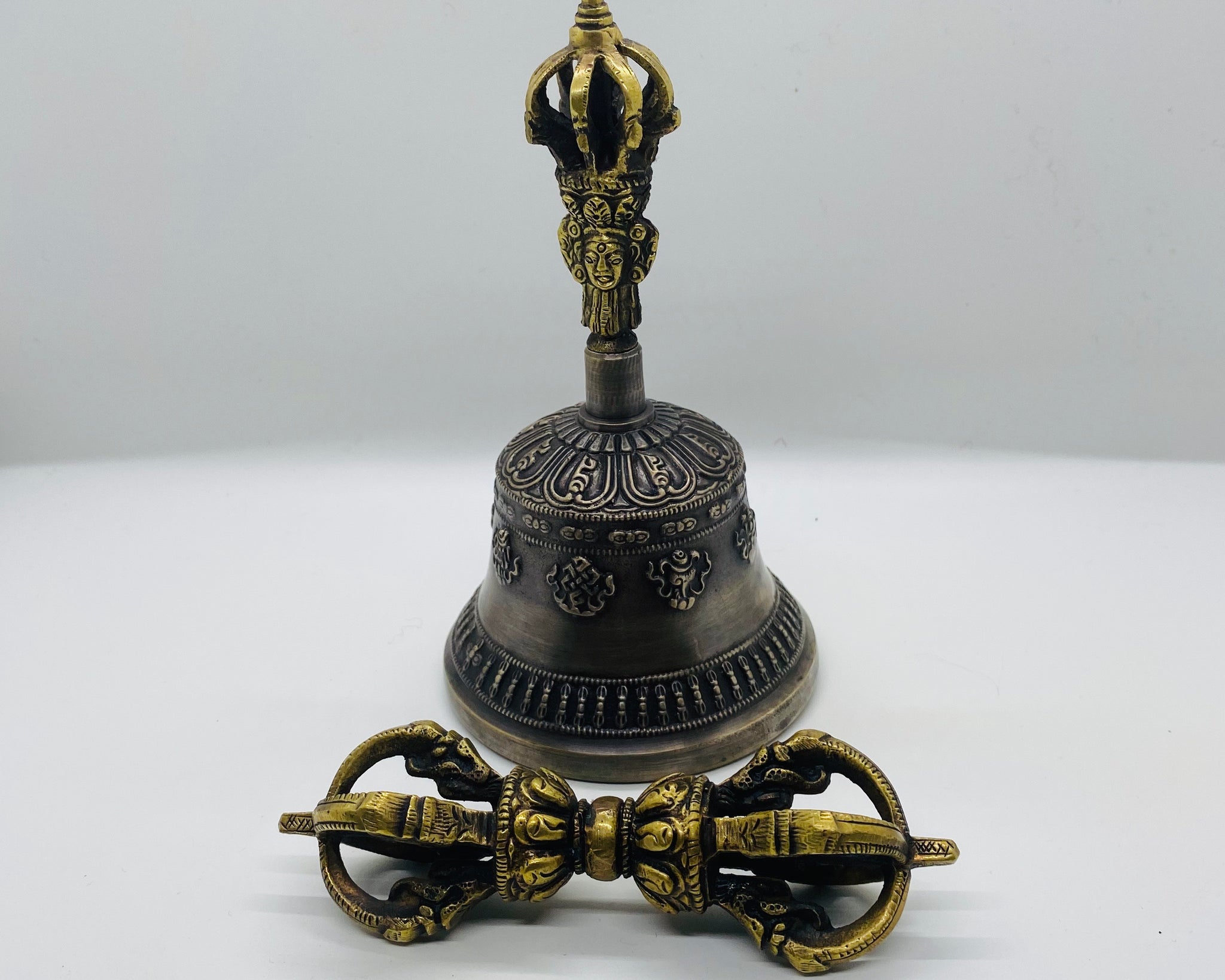 Bell and Dorje Set | Traditional Tibetan Meditation Bell | Zen Life